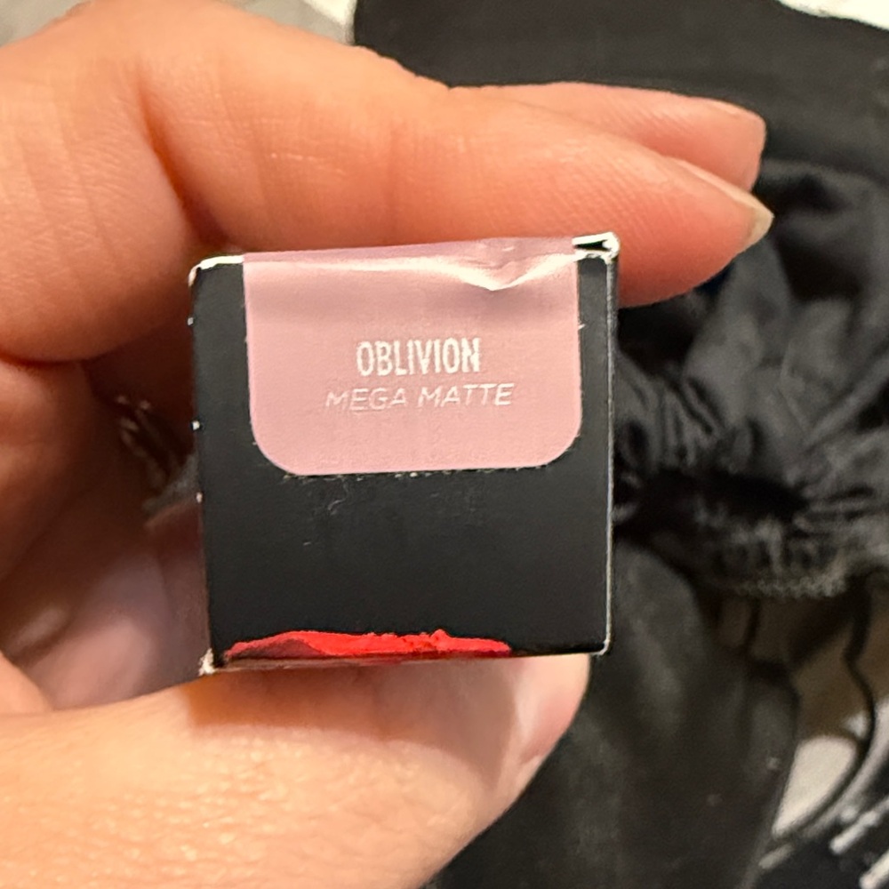 Urban Decay Soft Pink Lipstick - Picture 4 of 4